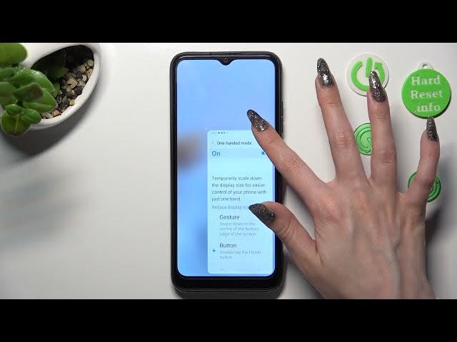 Video thumbnail for How to Shrink Display of Samsung Galaxy A03 – Use One Handed Mode