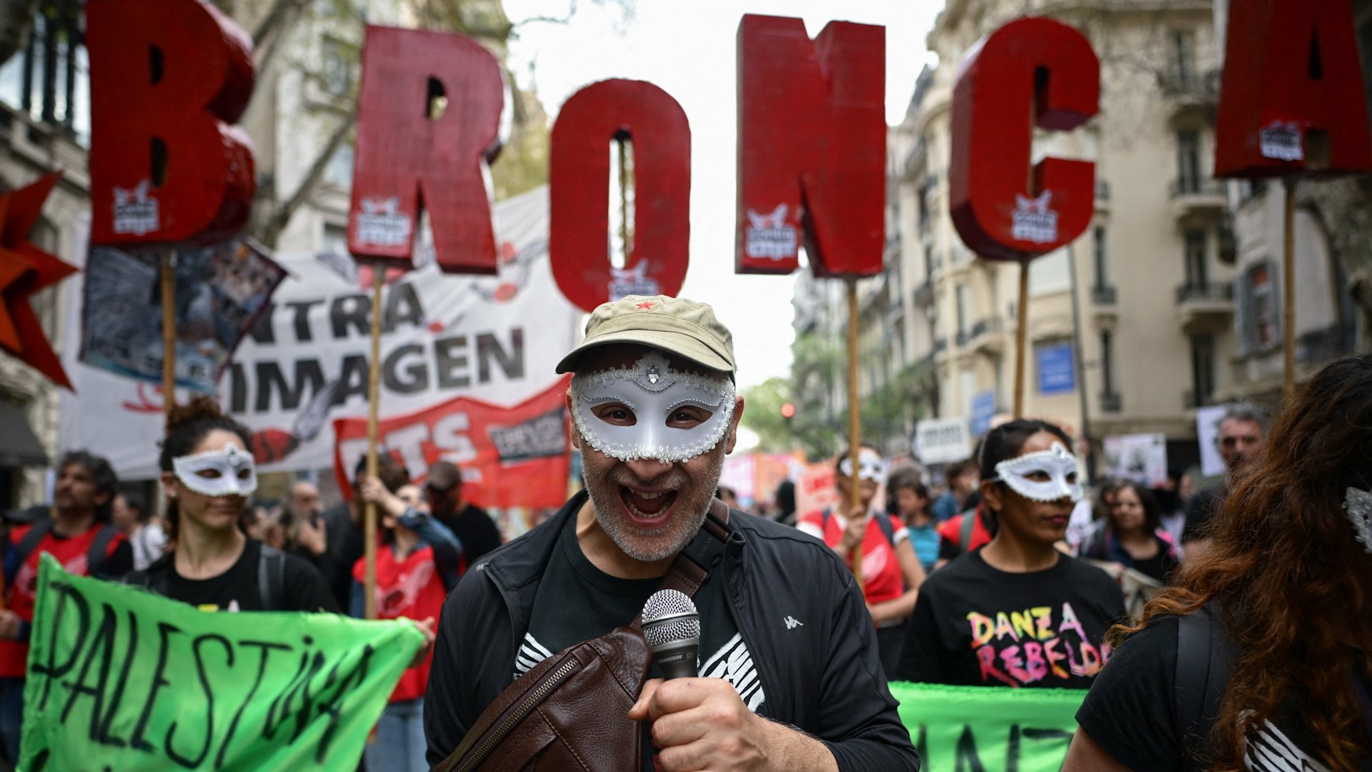 Video thumbnail for Argentina’s Left stages ‘March of Anger’ over Milei’s austerity measures
