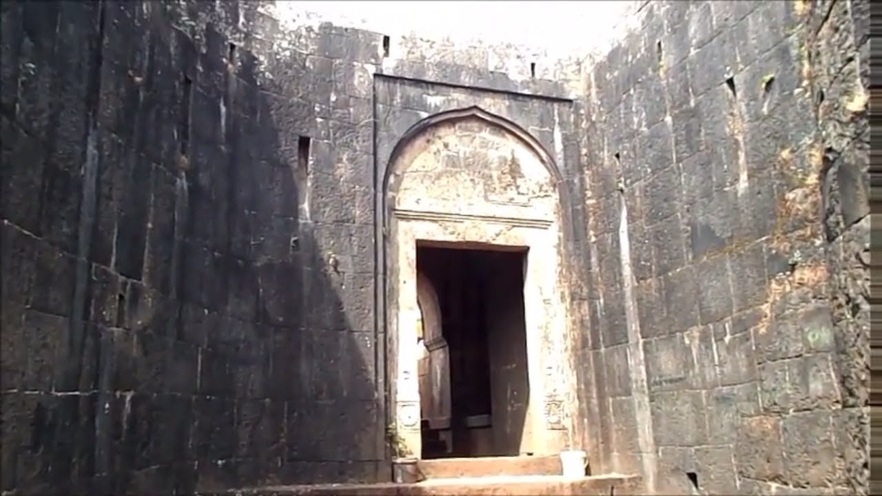 'Video thumbnail for Tourist place in Belgavi/RAJHANSGAD/Yellur Rajhansgad'
