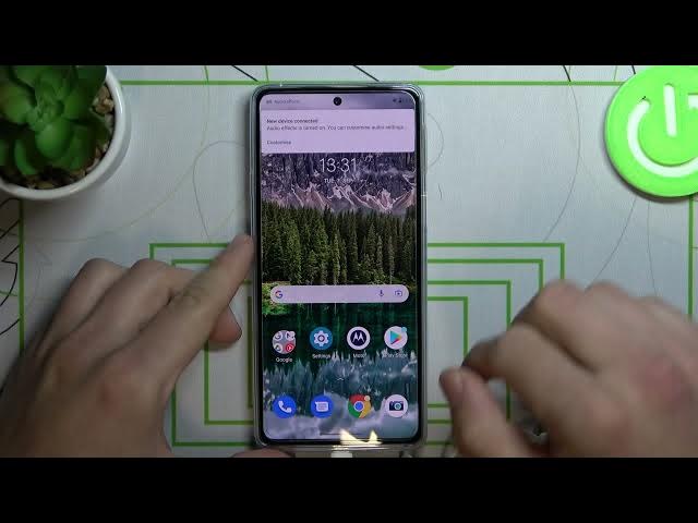 Video thumbnail for How to Connect Headphones to MOTOROLA EDGE 20 – Headphones Connection