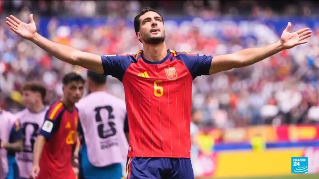 Video thumbnail for Spain into World Cup semi-final with France after late strike against Belgium