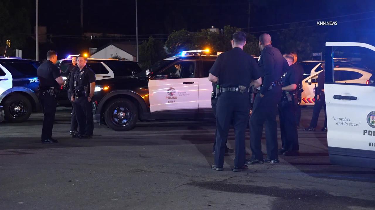 Video thumbnail for US, Los Angeles: Reseda Reckless Driver Pursued and Captured.