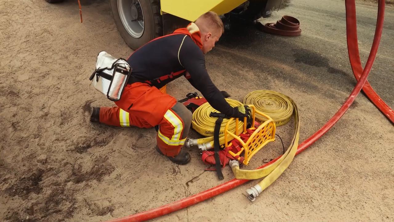 Video thumbnail for France: Firefighters continue battling wildfires in France's Gironde region.