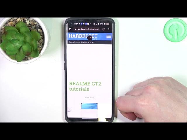Video thumbnail for Does the REALME GT2 Phone Have an AMOLED Screen? Let's Find Out!