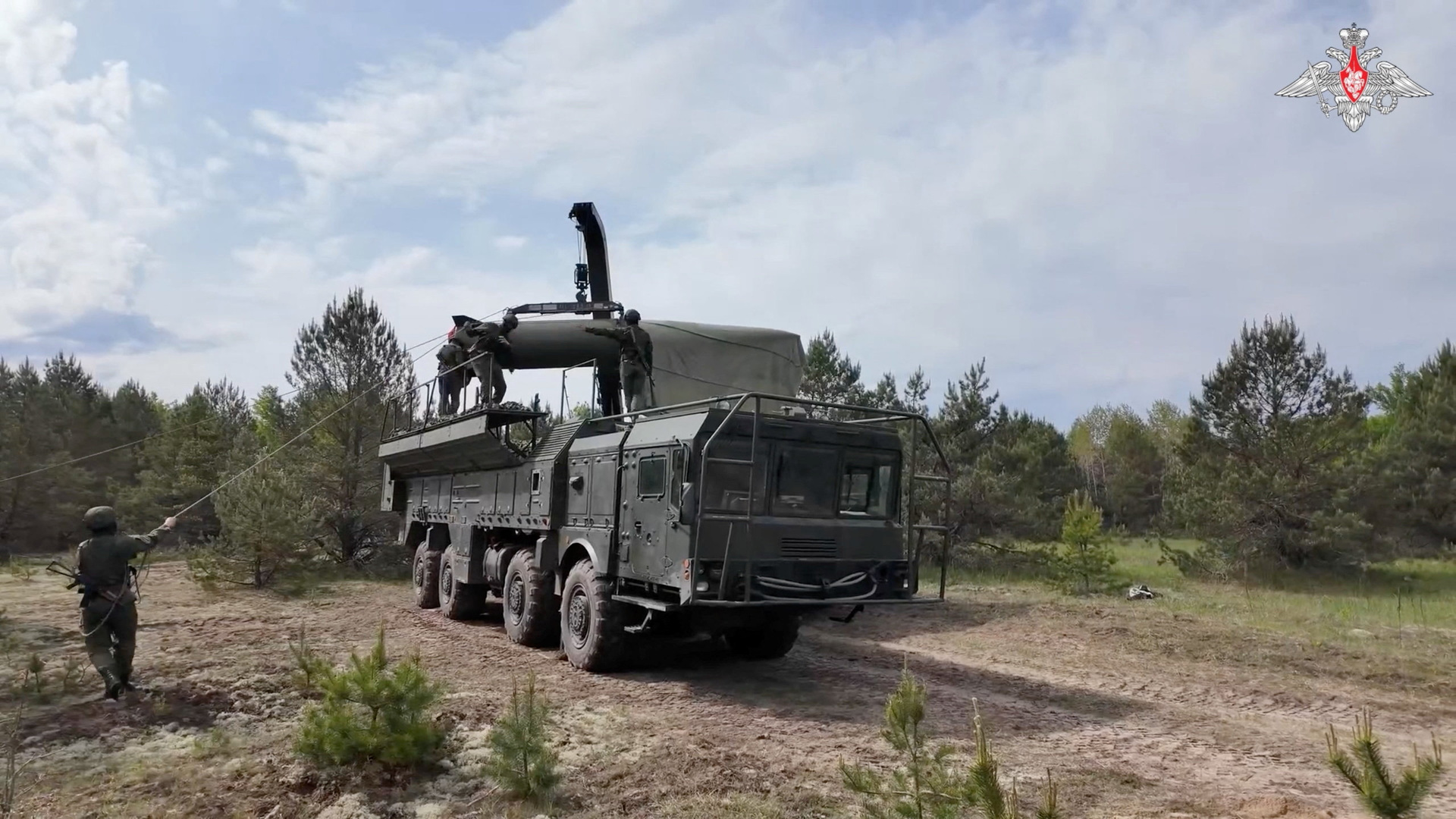 Video thumbnail for Russia rehearses ‘use of nuclear forces’ in drills with Belarus