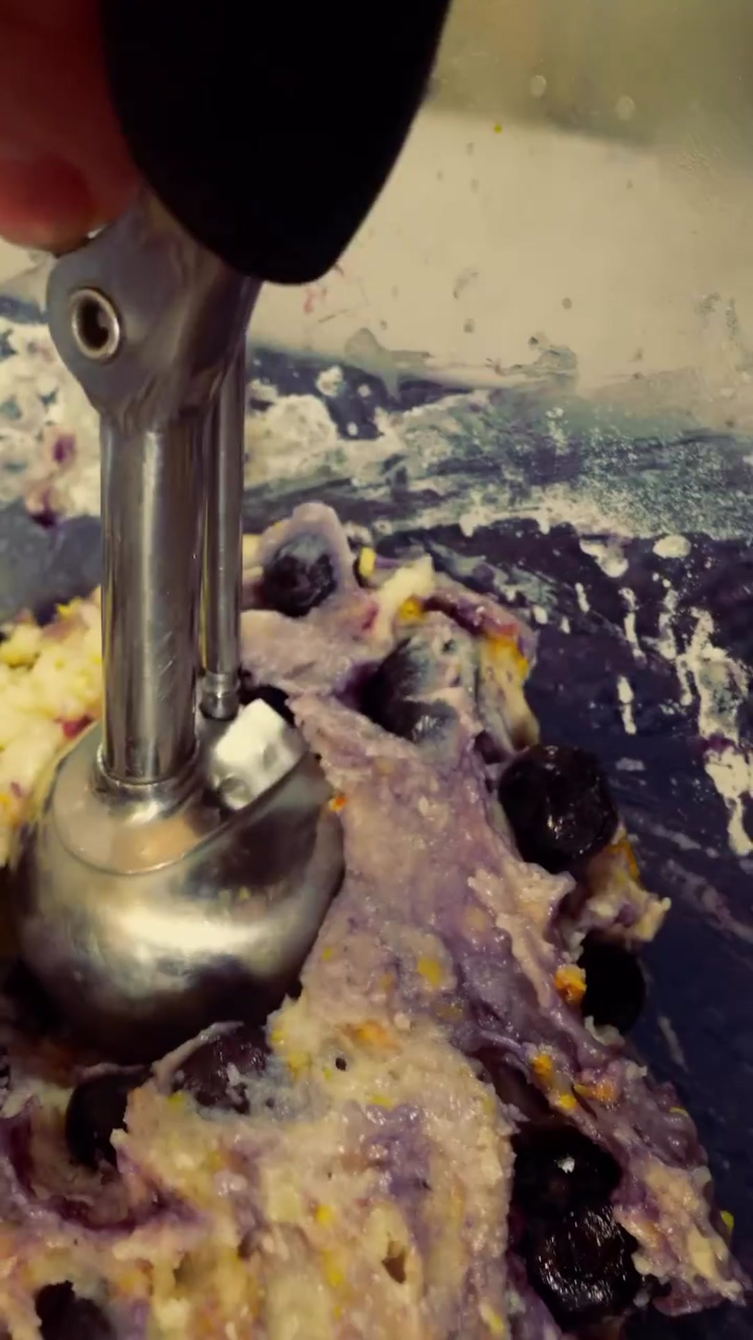 Video thumbnail for BLUEBERRY MUFFINS WITH CRUMB TOPPING