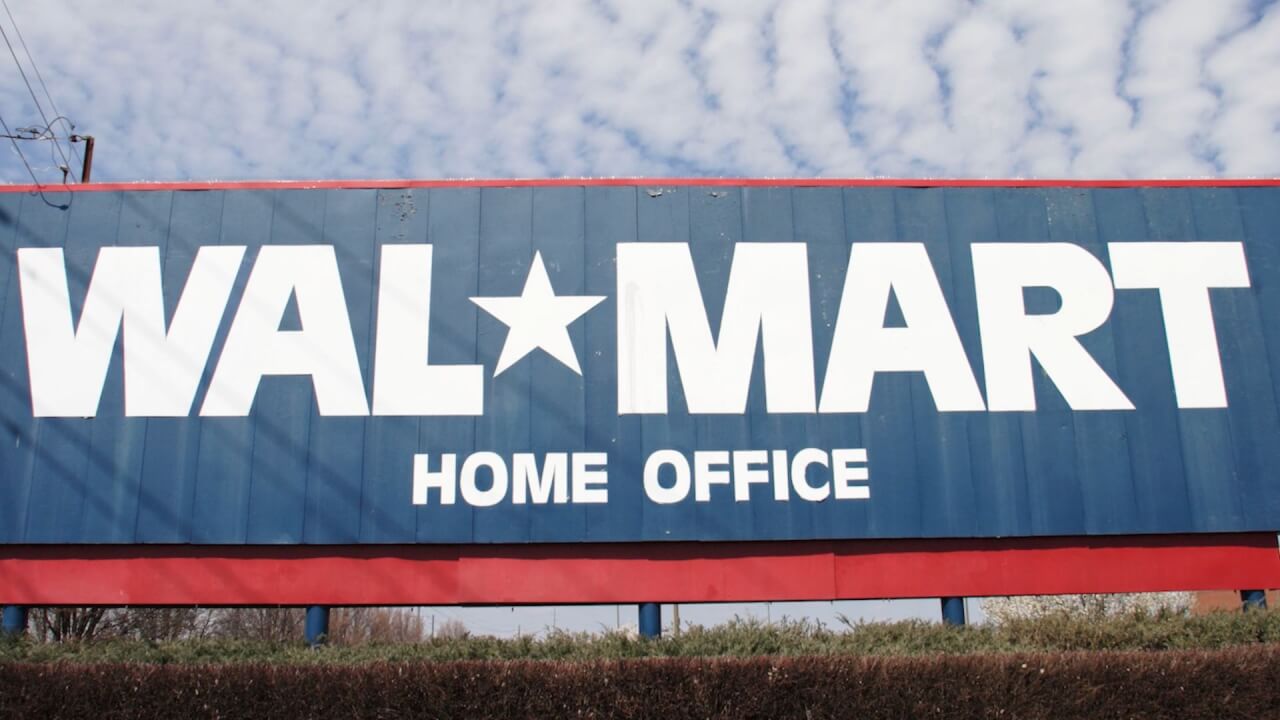 Video thumbnail for Walmart employees want 3 things: Sunlight, parking, and food