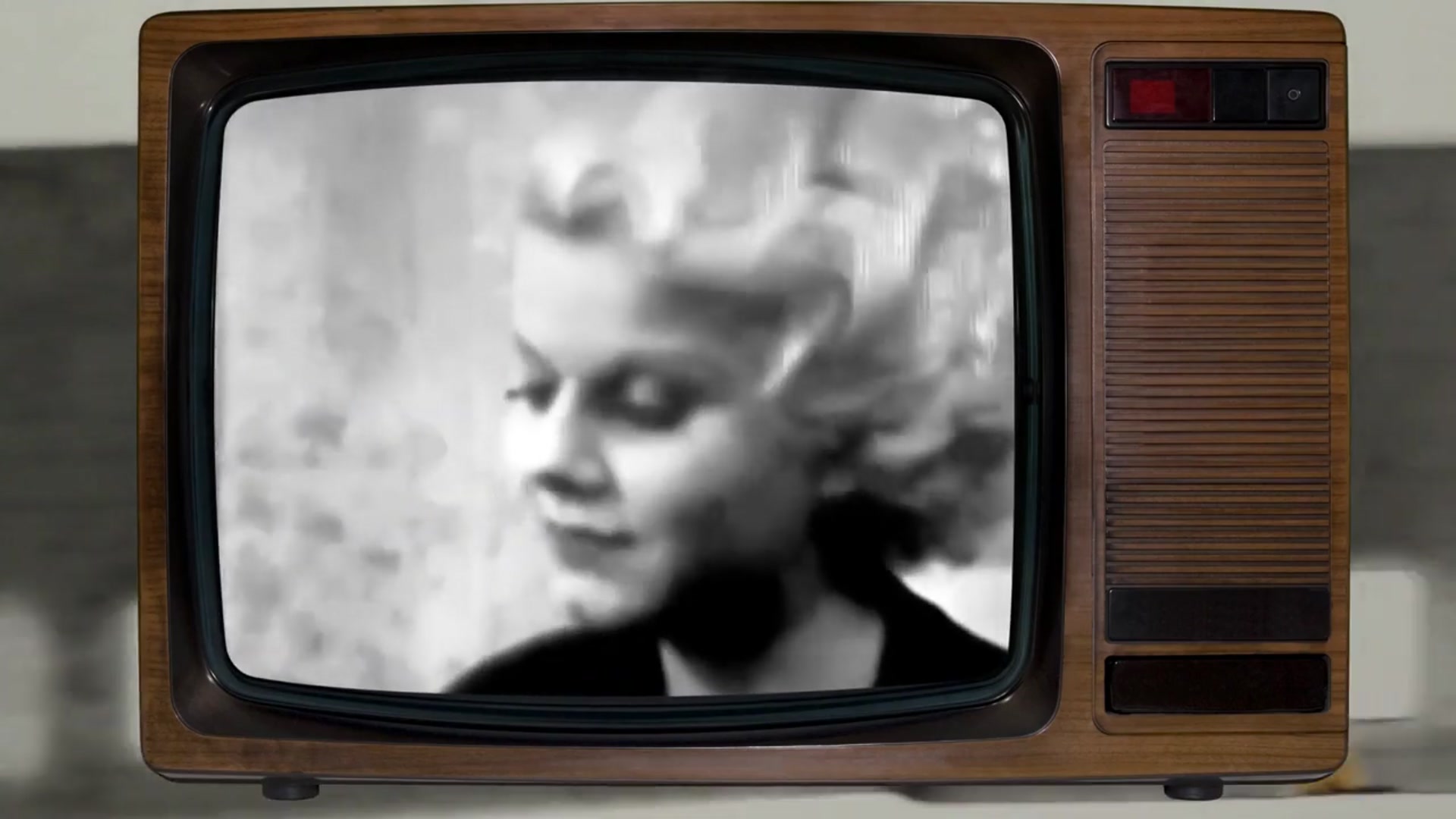 'Video thumbnail for 13 SHOCKING similarities between Marilyn Monroe and Jean Harlow (DISTURBING coincidences!?)'