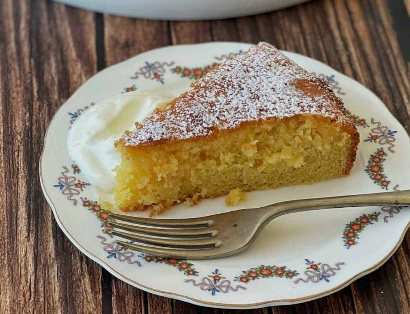 'Video thumbnail for Gluten Free Lemon and Almond Cake Recipe '