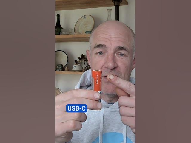 Video thumbnail for 150m Rated Torch at a Price That Seems Wrong #underwatertorch #diving #orcatorch