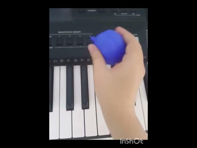 Video thumbnail for Cleaning an organ keyboard by... #cleaningkit #dustremoval  #dustblower #minidustblower