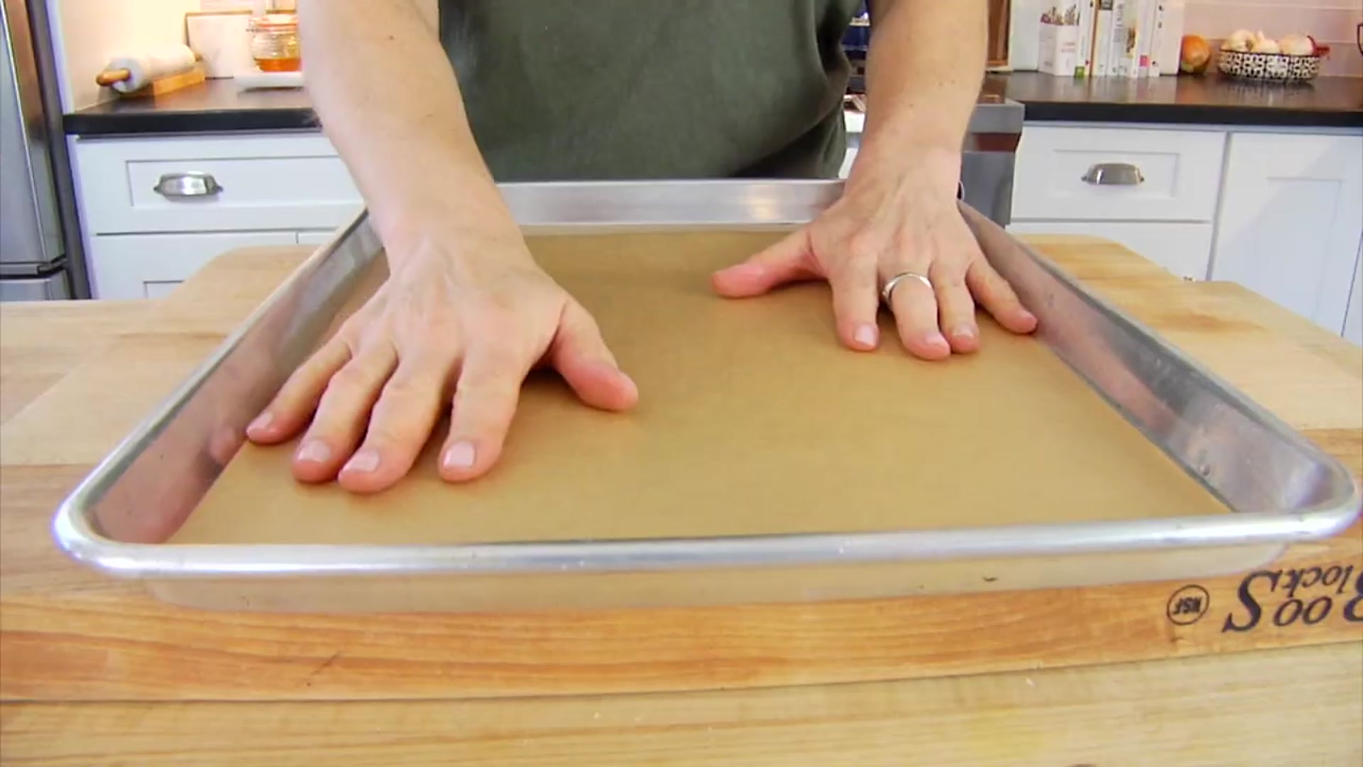 Video thumbnail for 8.OATMEAL RAISIN COOKIES ¦ healthy, vegan recipe (720p 30fps)