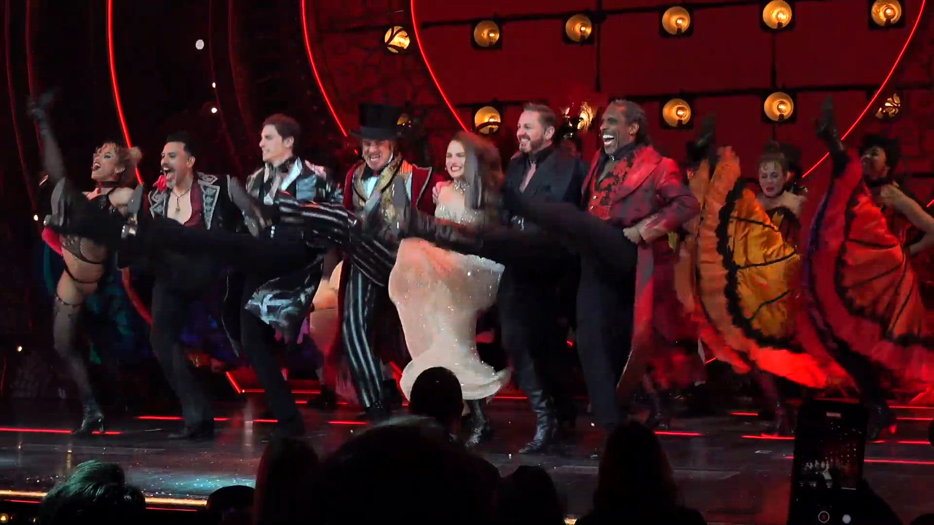 Video thumbnail for Video: JoJo Takes the Stage as the New Leading Lady of MOULIN ROUGE!