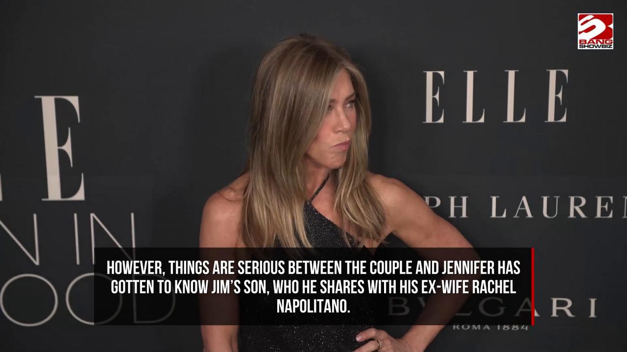 Video thumbnail for Jennifer Aniston in no rush to marry Jim Curtis