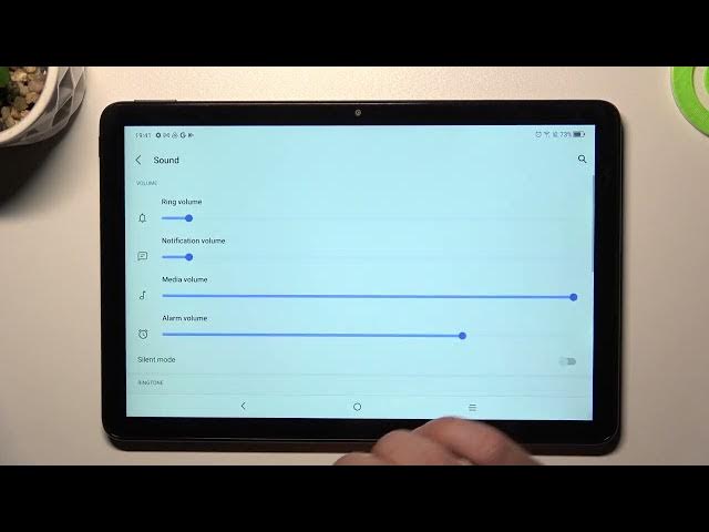 Video thumbnail for How do I turn on / off the lock screen sound on TCL Tab 10S