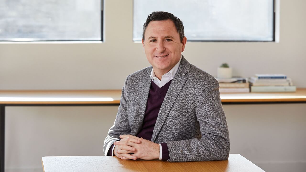 Video thumbnail for Greenhouse CEO gets 1,000s of job applications for roles now