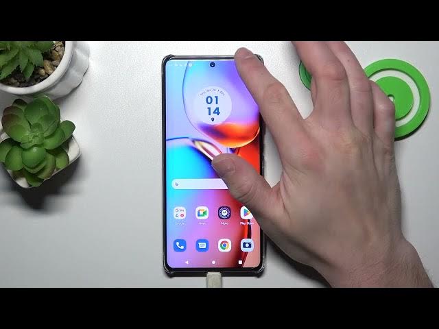 Video thumbnail for How To Adjust Display Brightness For Motorola Edge 40 Pro