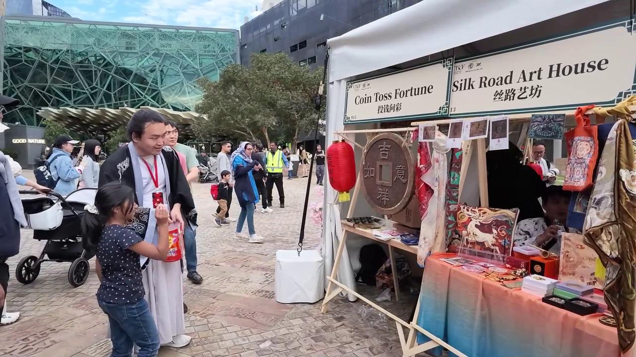 Video thumbnail for Australia: Chinese Traditional Cultural Festival in Melbourne.