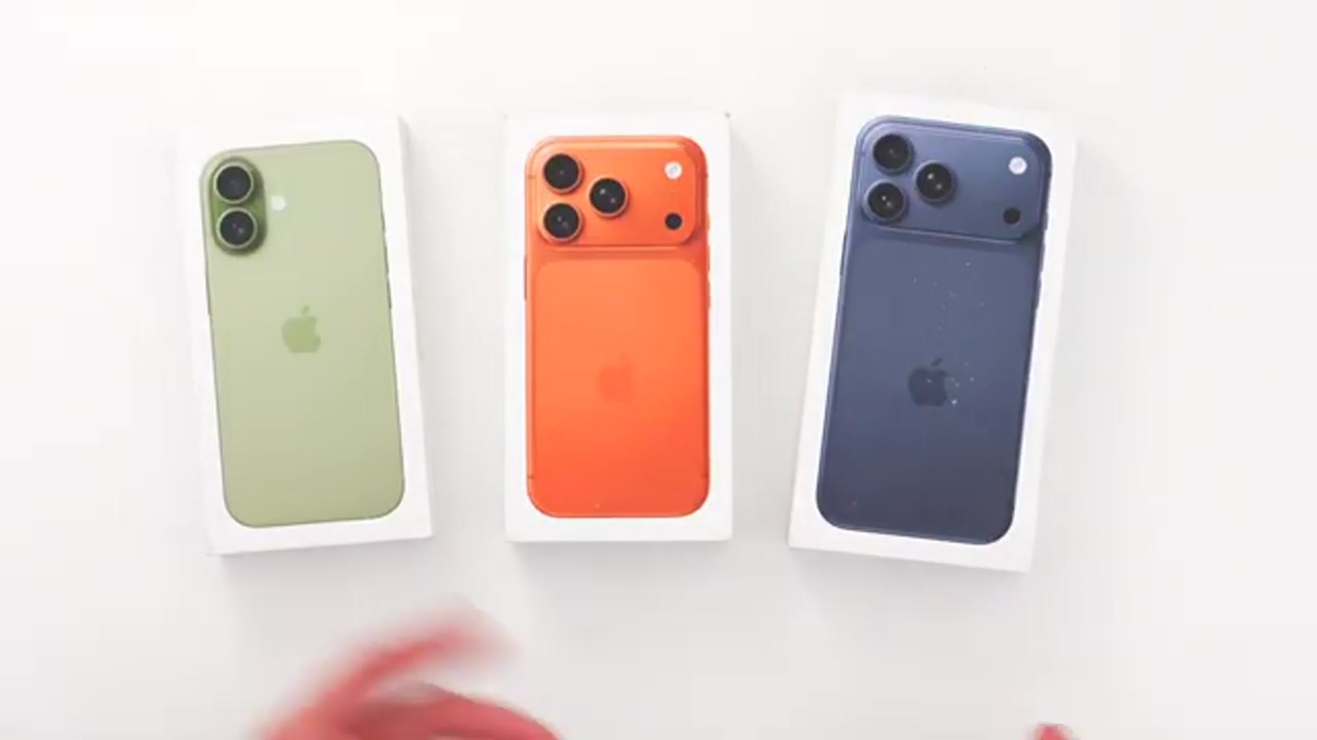 'Video thumbnail for iPhone 17 vs iPhone 17 Pro & 17 Pro Max Unboxing'
