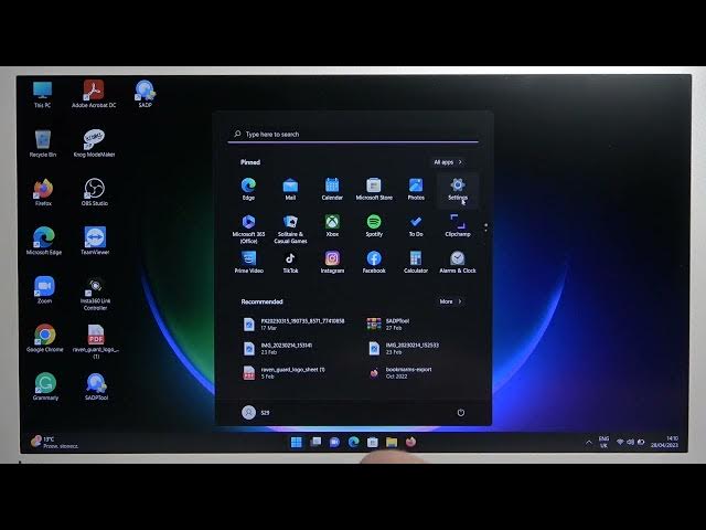 Video thumbnail for How to Pair LG Tone Free FN4 with any Windows Laptop / Computer?