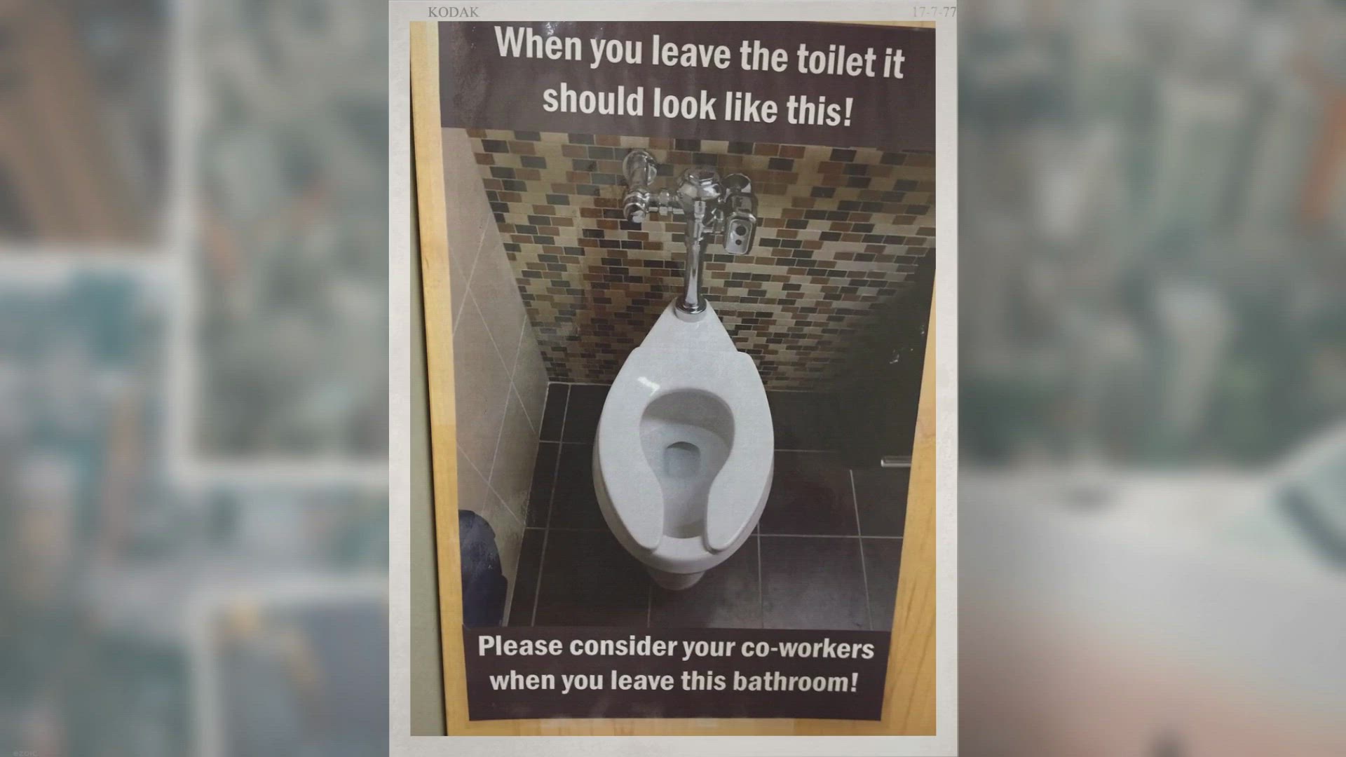 Video thumbnail for Darf ich ins Waschbecken pinkeln? Klempner erklären