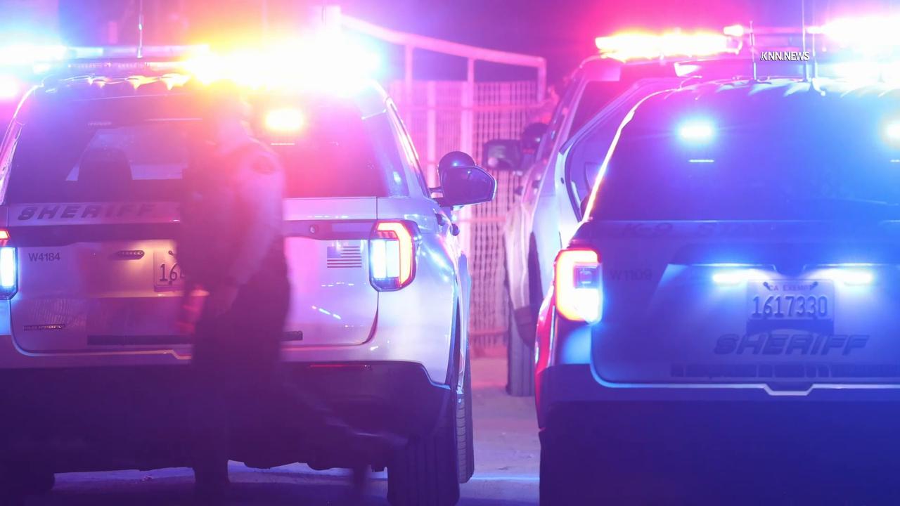 Video thumbnail for US, Bakersfield: Bakersfield 2 People Found Dead with Gunshot Wounds in Car.