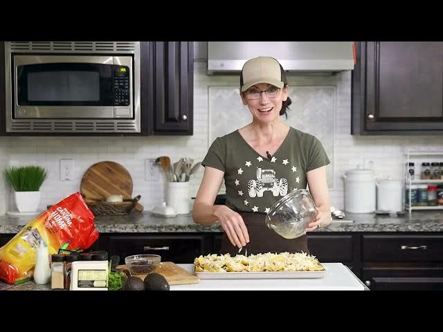 Video thumbnail for Baked Juicy Chicken Nachos with Avocado & Lime Creme ¦ Easy & Healthy 720p 24fps