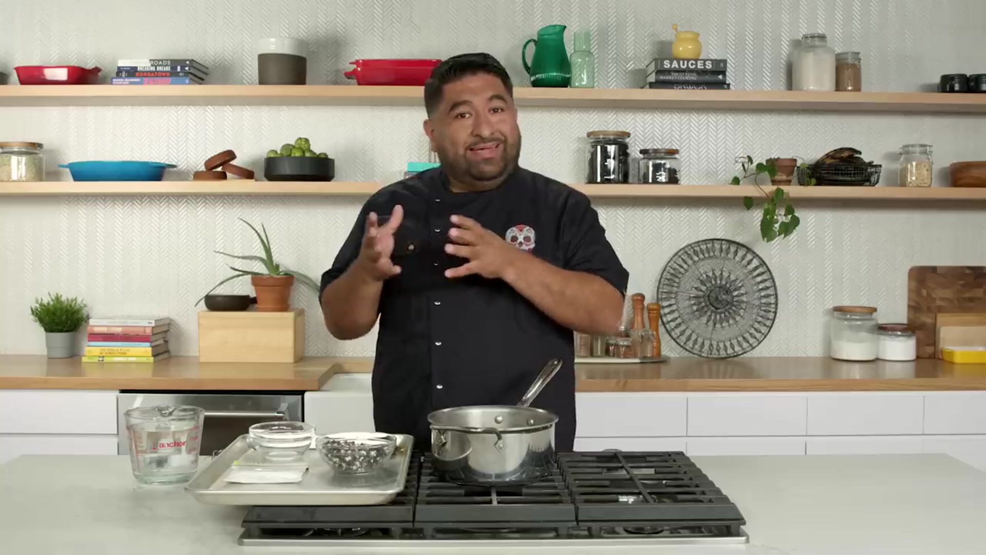 Video thumbnail for Traditional Mexican Enchiladas Are Not What You d Expect   Passport Kitchen   Epicurious(720P HD)