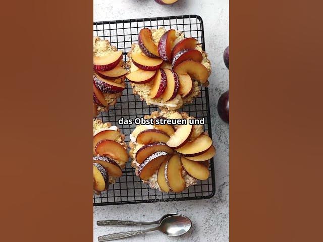 Video thumbnail for Rezept Erdbeer Rhabarber Crumble #familienrezepte #backen #einfachundlecker #lecker #einfachbacken