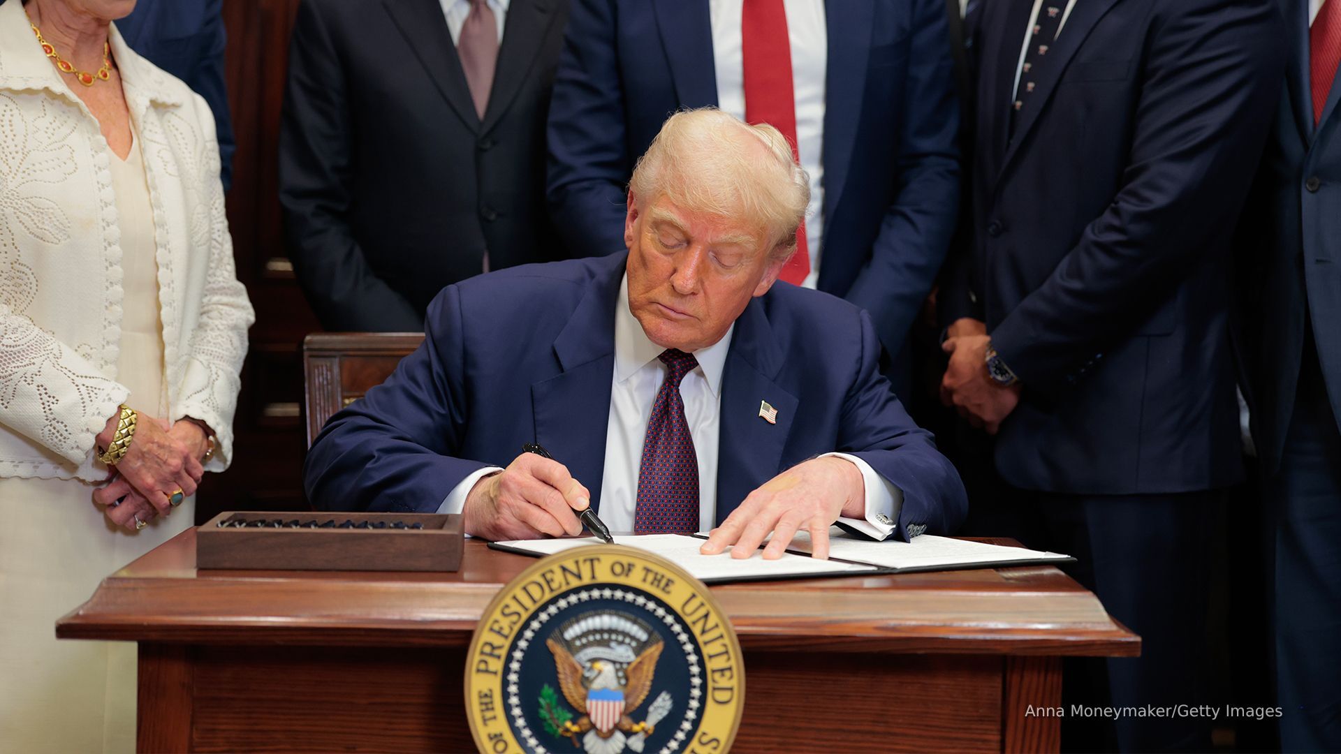 'Video thumbnail for Trump order revives Presidential Fitness Test in public schools'