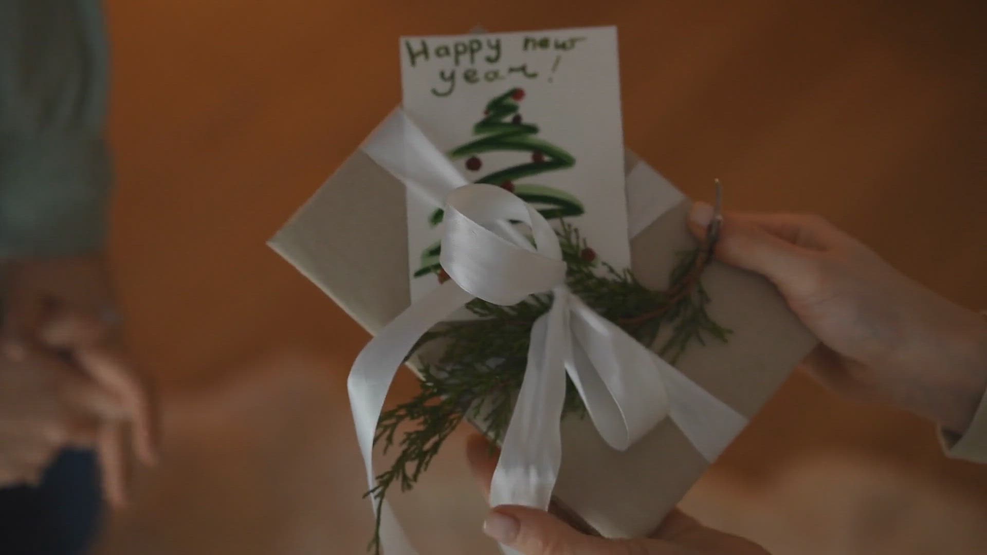 Video thumbnail for Crafts and DIY Gifts: Quick and Easy Ideas for Every Occasion