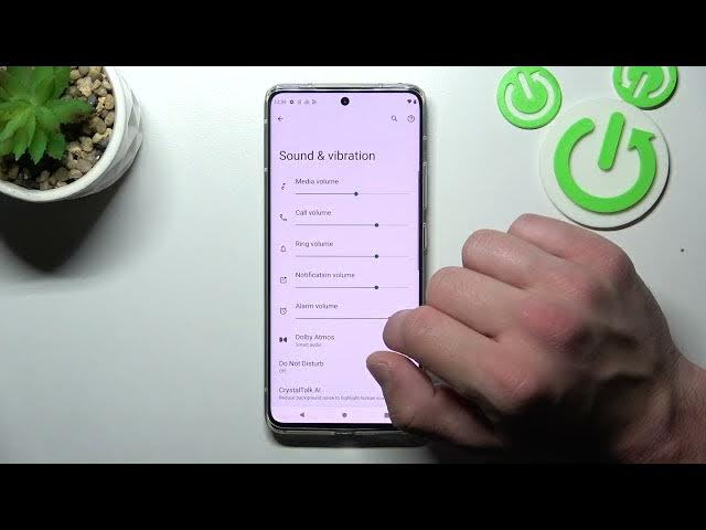 Video thumbnail for How to Manage Screen Locking Sounds on MOTOROLA Edge 30 Fusion