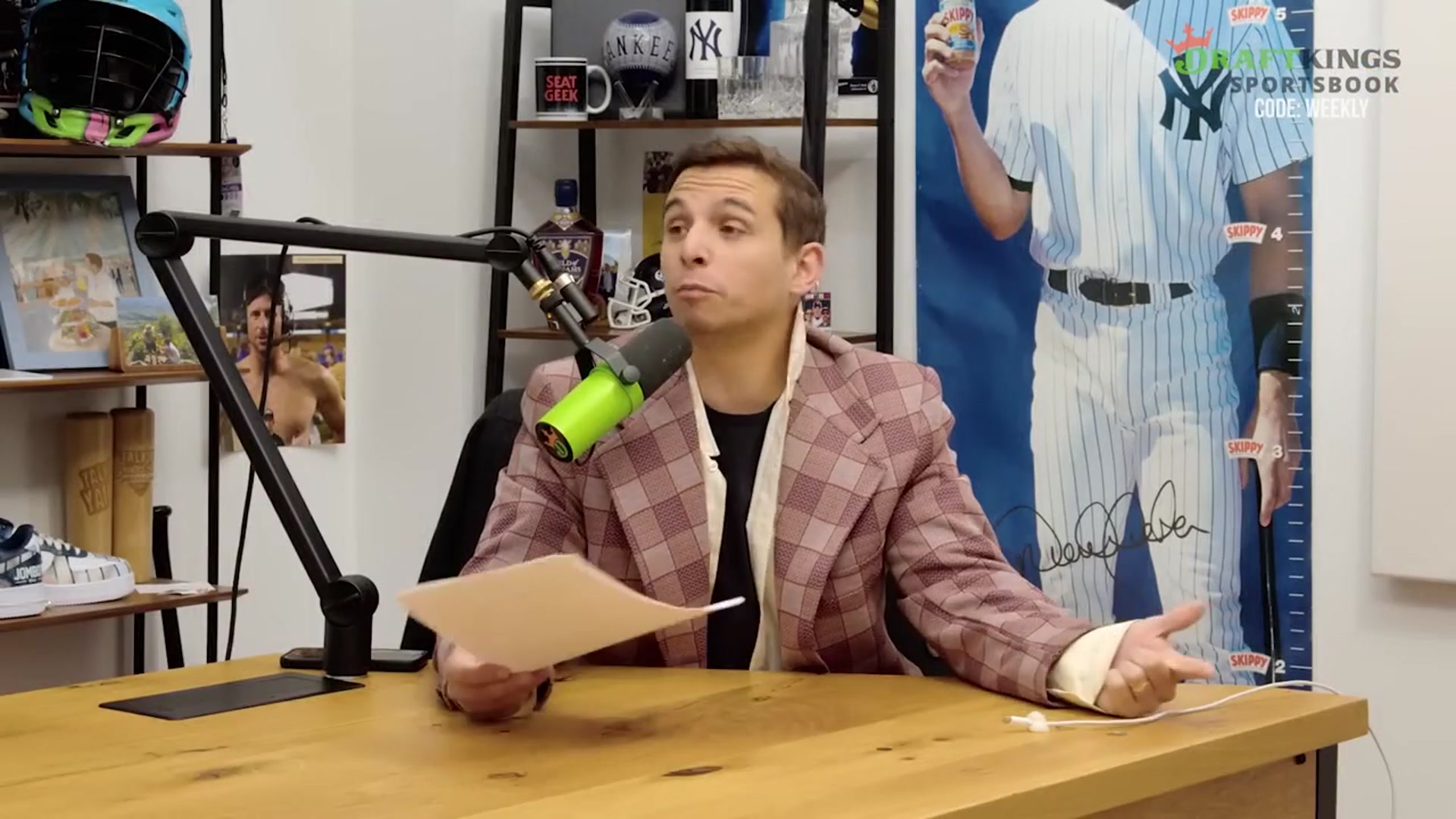 'Video thumbnail for Travis Hunter says his job is harder than Shohei Ohtani's | Weekly Dumb'
