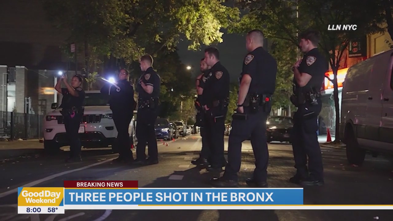'Video thumbnail for 3 injured in Bronx shooting, suspects flee on moped'