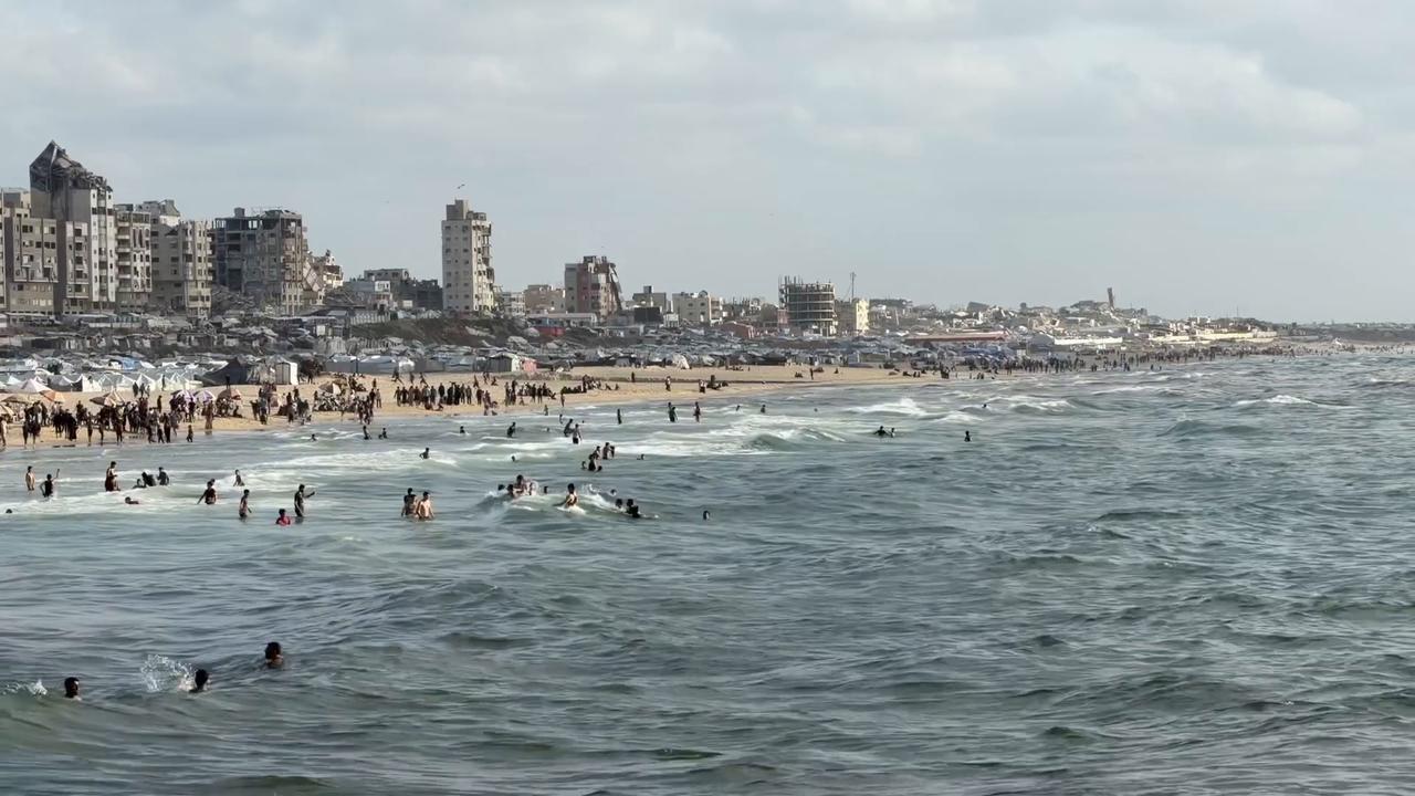 Video thumbnail for Pictures showing the daily life of Palestinians on the beach west of Gaza City.