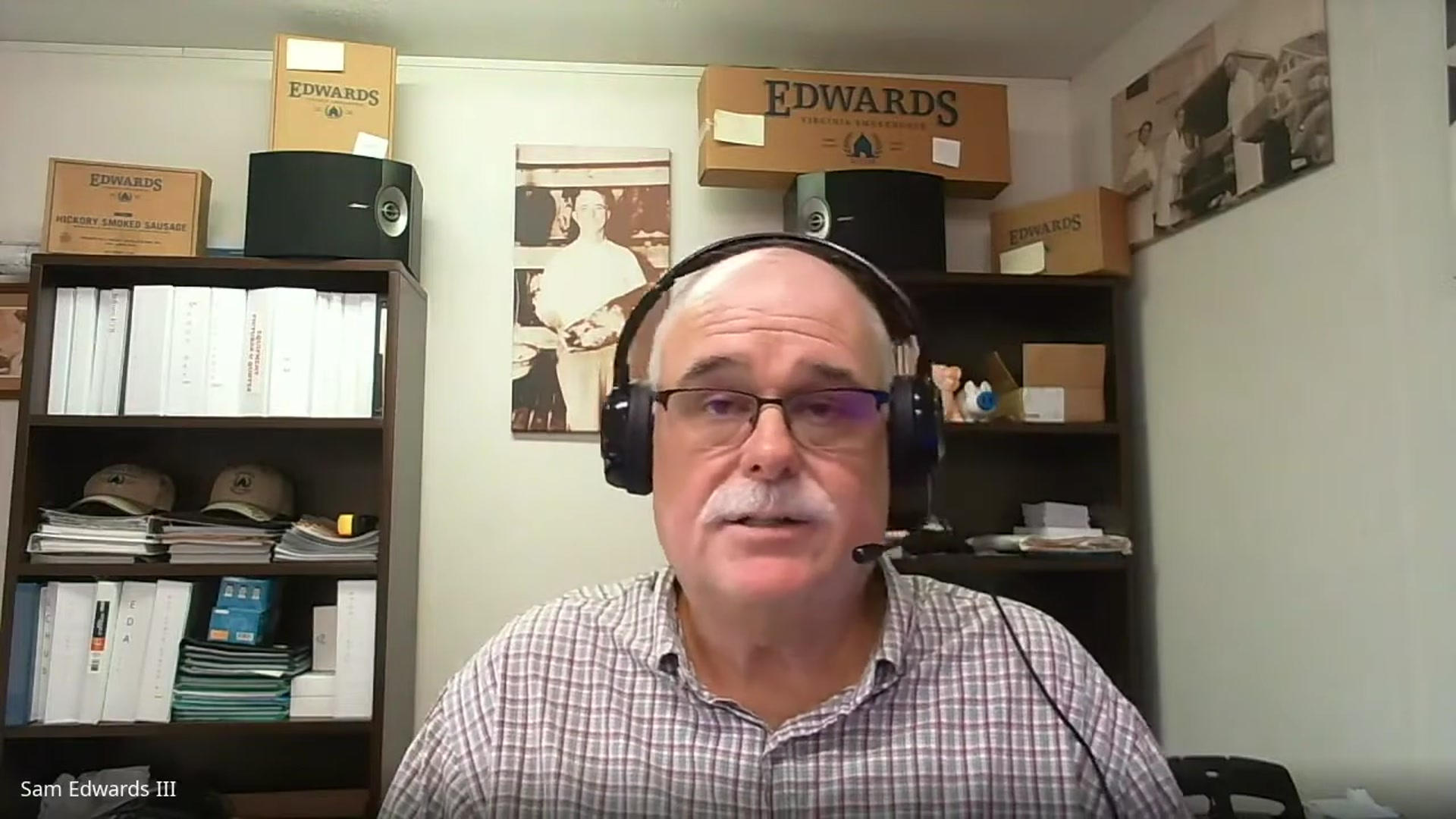 Video thumbnail for Cured Meat Q_A_ What makes country ham more expensive than deli ham_(720P_HD)