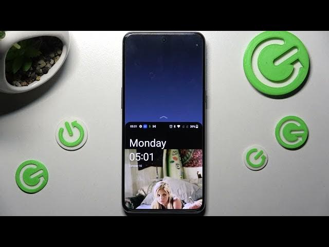 Video thumbnail for How to Enter One-Handed Mode in ONEPLUS 10T - Make Screen Smaller