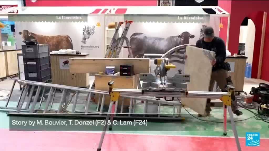 Video thumbnail for Paris Agriculture Fair opens without cows for first time due to disease fears