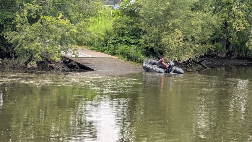 Video thumbnail for Search goes on for missing girl believed drowned in the Passaic River
