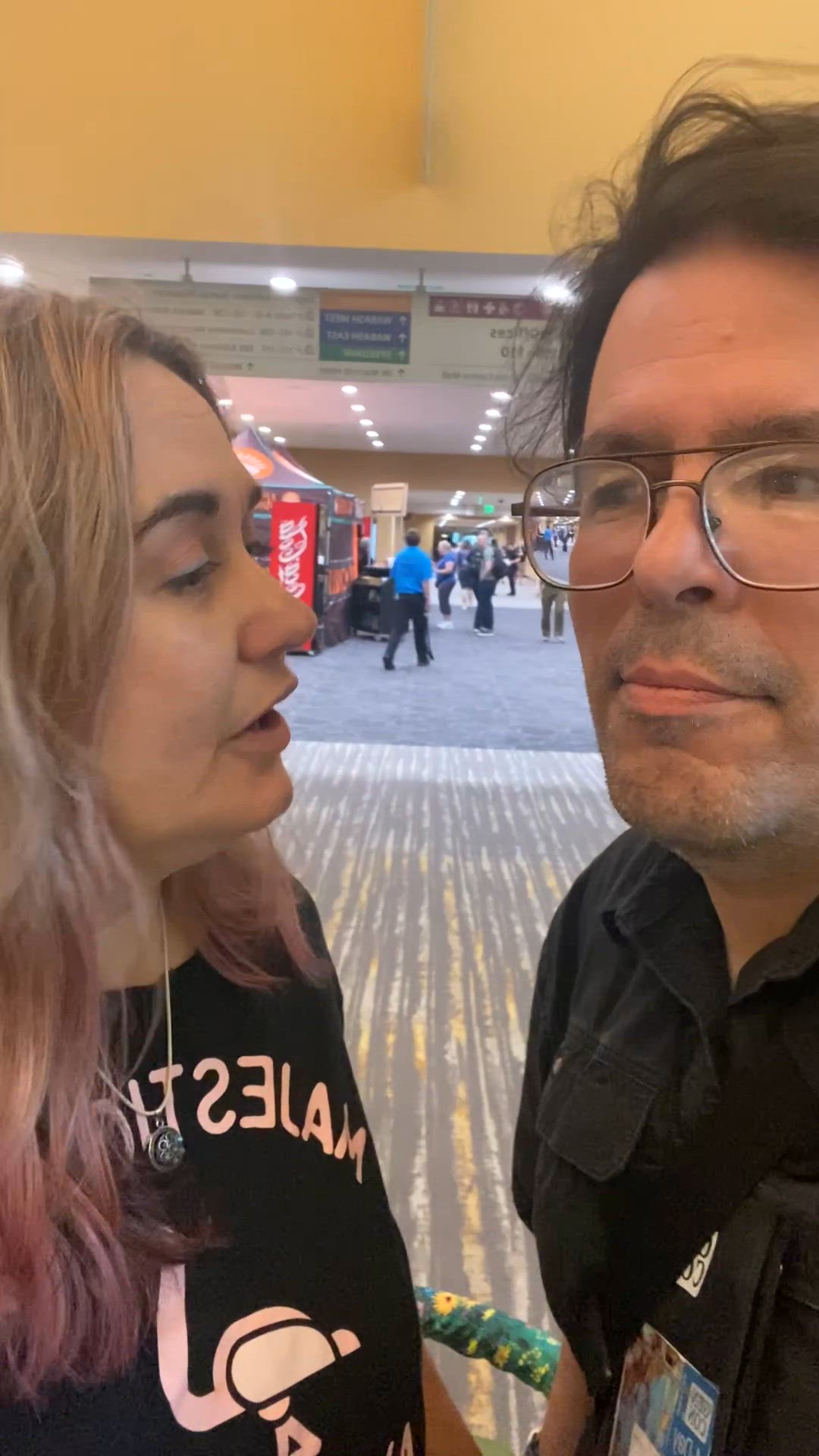 Video thumbnail for I Gen Con Live: Running of the Geeks