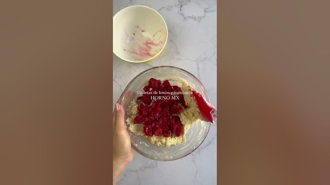 Video thumbnail for Galletas de limon y frambuesa receta Horno MX #shorts #frambuesa #limon #galletas #postres