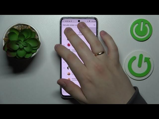 Video thumbnail for How to Switch SIM Preferences in MOTOROLA Edge 30 Fusion