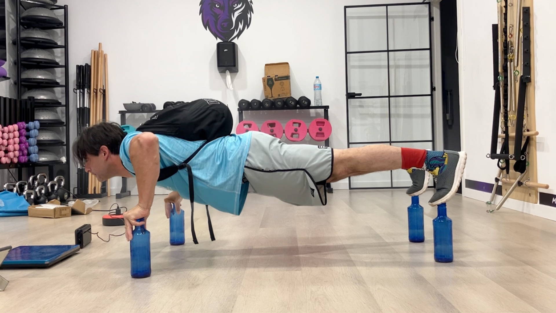 Video thumbnail for Most push ups on glass bottles with a 60lb pack - 18 by Alejandro Soler Tari