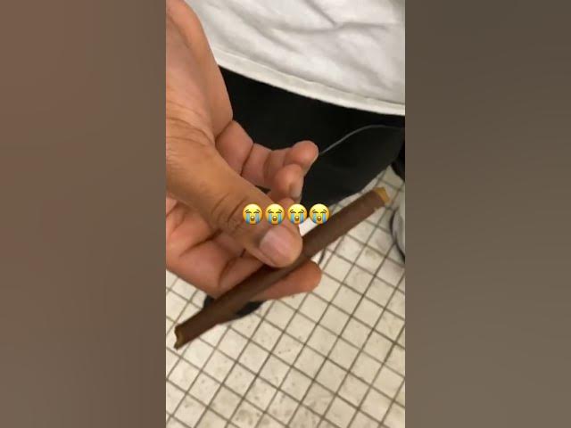 Video thumbnail for Jodi Divinci and Splash was tweaking in the halfway house ๐๐๐