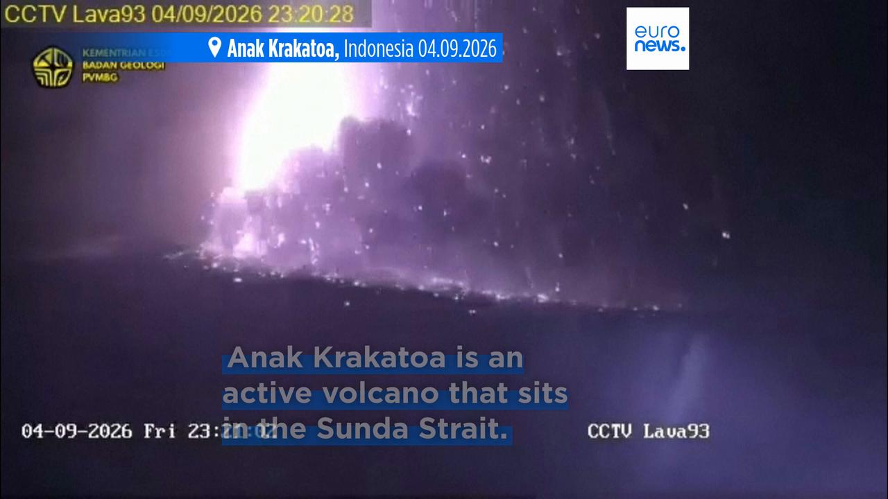 Video thumbnail for Flights suspended at Indonesia's main airport due to volcanic eruption