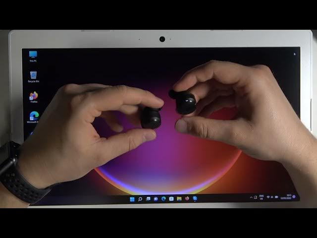 Video thumbnail for How to Connect Audio-Technica ATH-CKR7TW with Windows Laptop / PC?