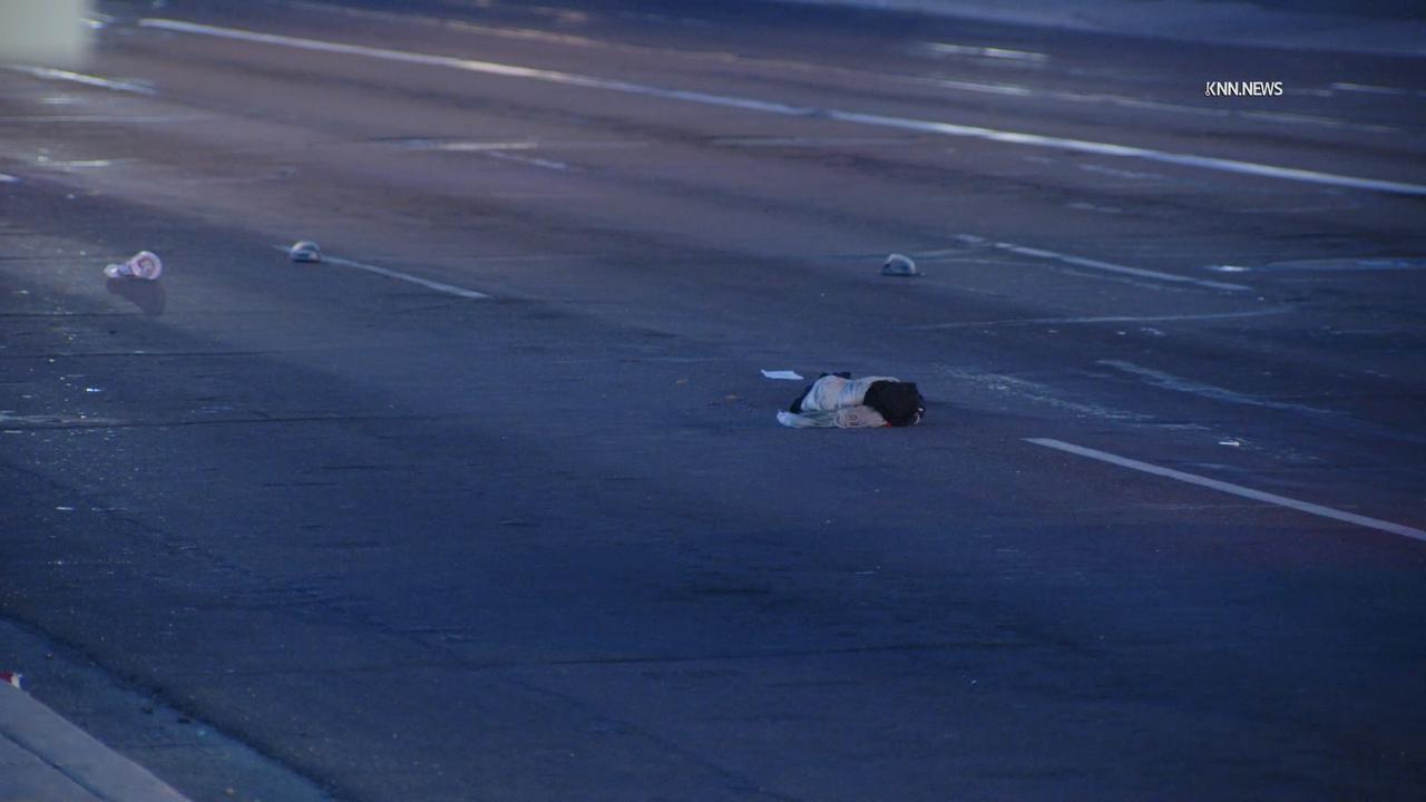 Video thumbnail for US, Phoenix: Phoenix Vehicle Vs Pedestrian Collision Closes 35th Avenue.