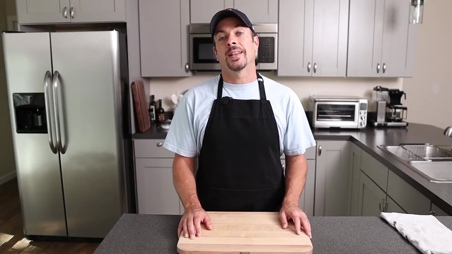 Video thumbnail for Scrambled Eggs with Stainless Steel Pan _ Doesn_t Stick_(720P_HD)