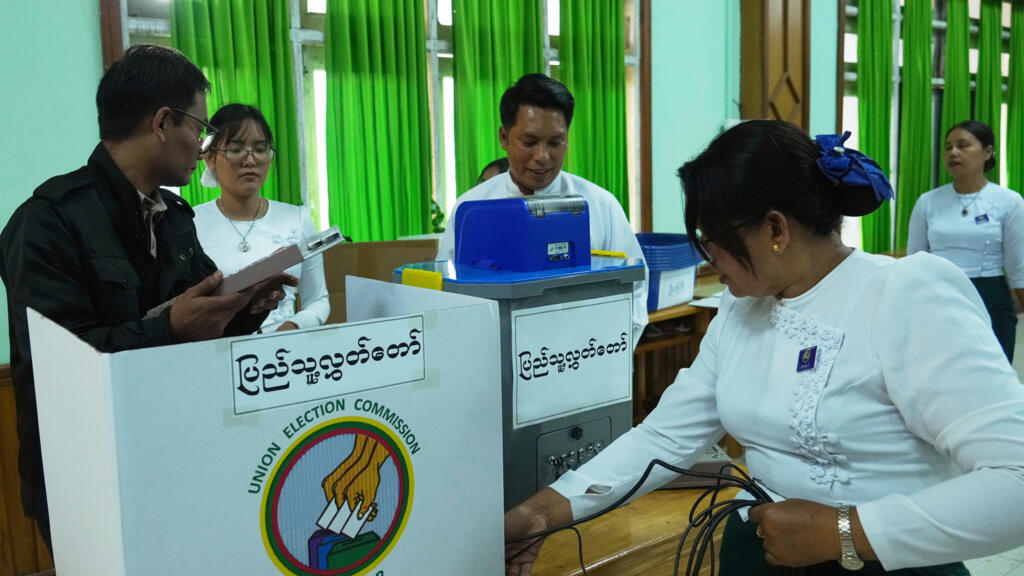 Video thumbnail for Myanmar pro-military party claims win in controversial election