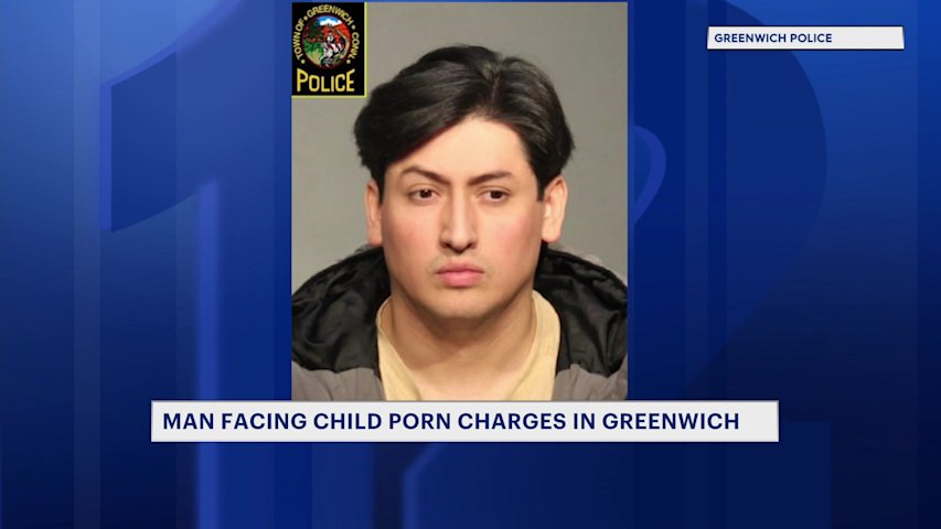 Video thumbnail for Police: Man who grabbed Eastern Middle School student had child porn on his phone